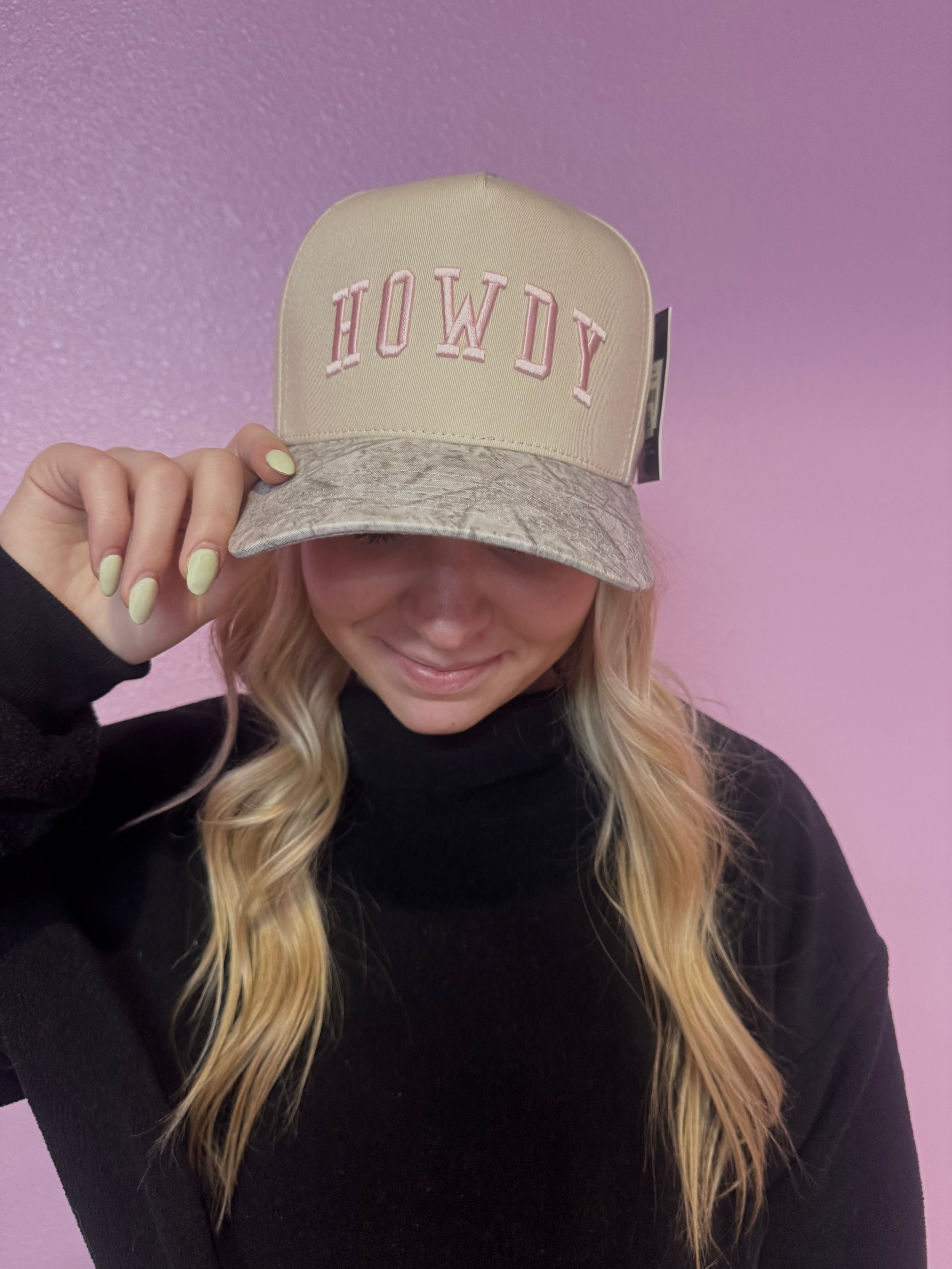 Camo & Pink Howdy Trucker Hat